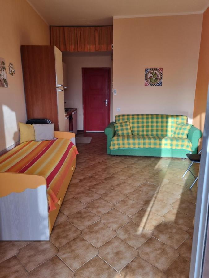 Appartamento Les Roches Noires Giardini-Naxos Kültér fotó